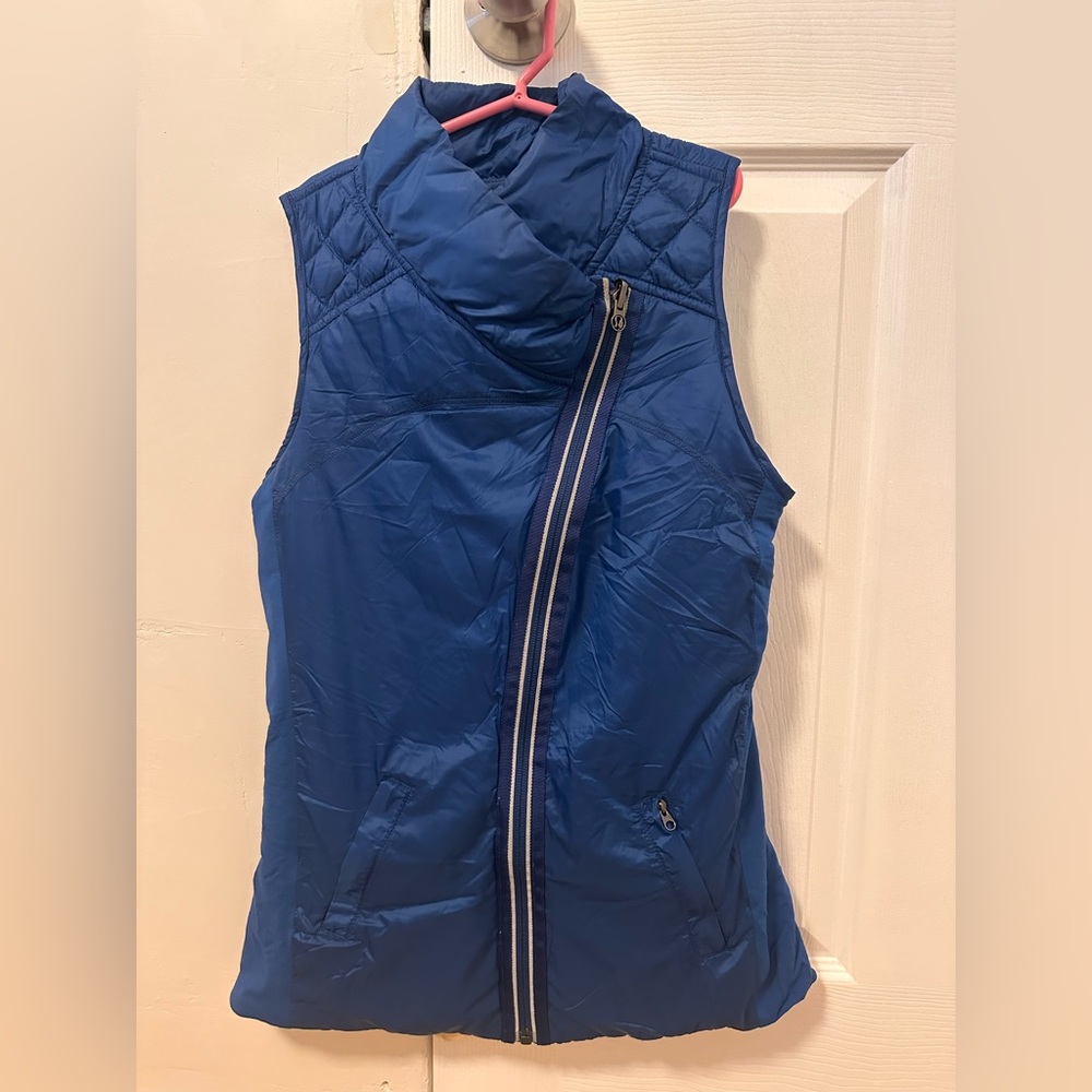 Lulu lemon size 4 vest puffer